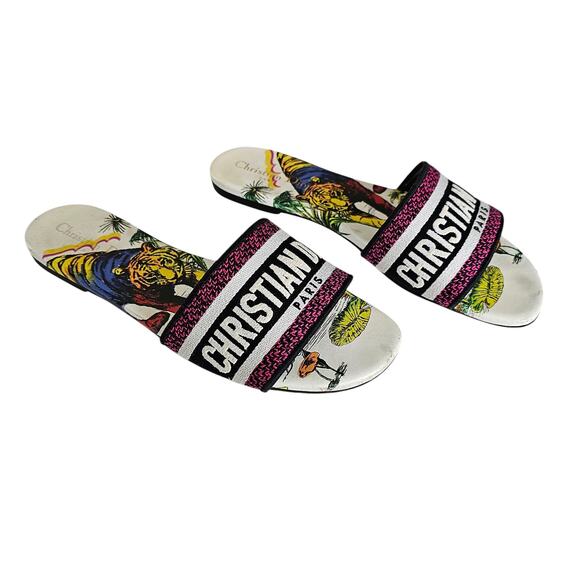 Christian Dior Dway Slide Flat Sandal Size 39 US 9 Pink White Leather Tiger - Picture 1 of 15